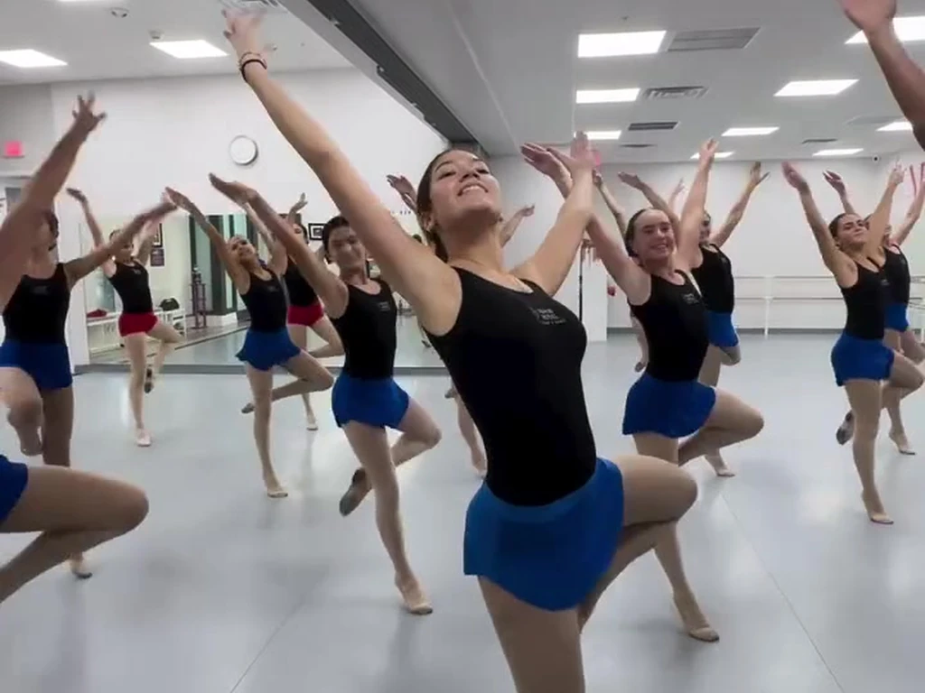 Lyrical & Contemporary at Miami Royal Ballet